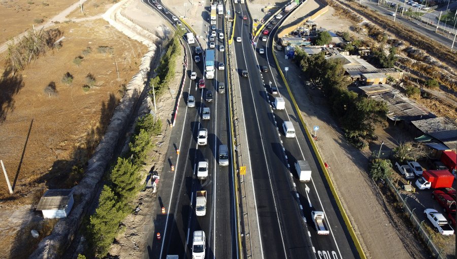 Proyectan que medio millón de vehículos dejarán la región Metropolitana en Fiestas Patrias