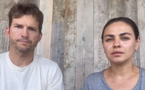 Ashton Kutcher y Mila Kunis se disculparon por cartas de apoyo a Danny Masterson, condenado por violación