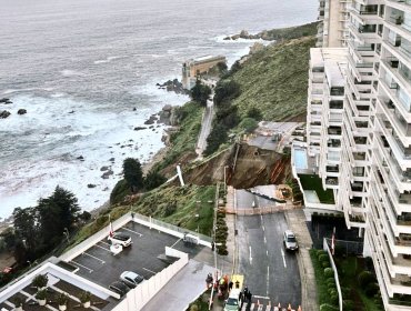 Delegada descarta que obras hayan provocado nuevo socavón entre Reñaca y Concón: "Tiene que ver con la lluvia y la condición del terreno"