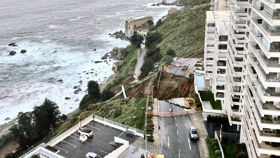 Delegada descarta que obras hayan provocado nuevo socavón entre Reñaca y Concón: "Tiene que ver con la lluvia y la condición del terreno"