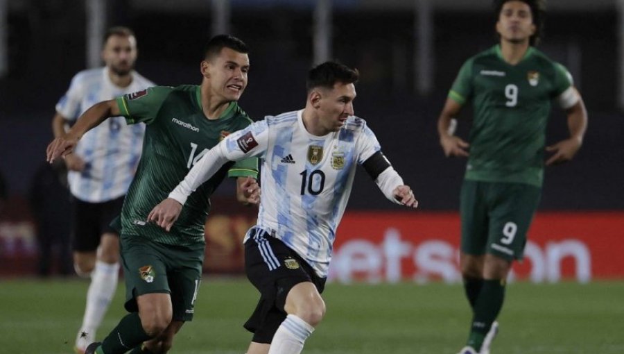 Mega aumenta su oferta de partidos de Clasificatorias al Mundial: transmitirá los duelos de local de Bolivia