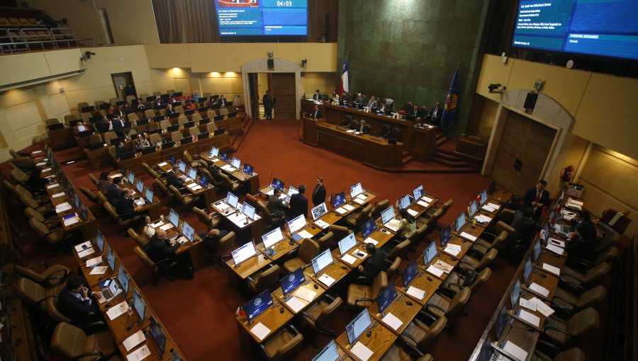 Cámara de Diputados despacha a tercer trámite proyecto que tipifica el contrabando de dinero como delito