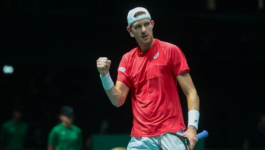 Chile aseguró la serie ante Suecia tras sólido triunfo de Nicolás Jarry ante Elias Ymer por Copa Davis