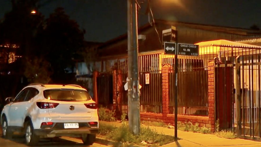 Delincuentes disparan a una joven de 20 años durante "turbazo" a su domicilio en Maipú: le robaron hasta sus perros
