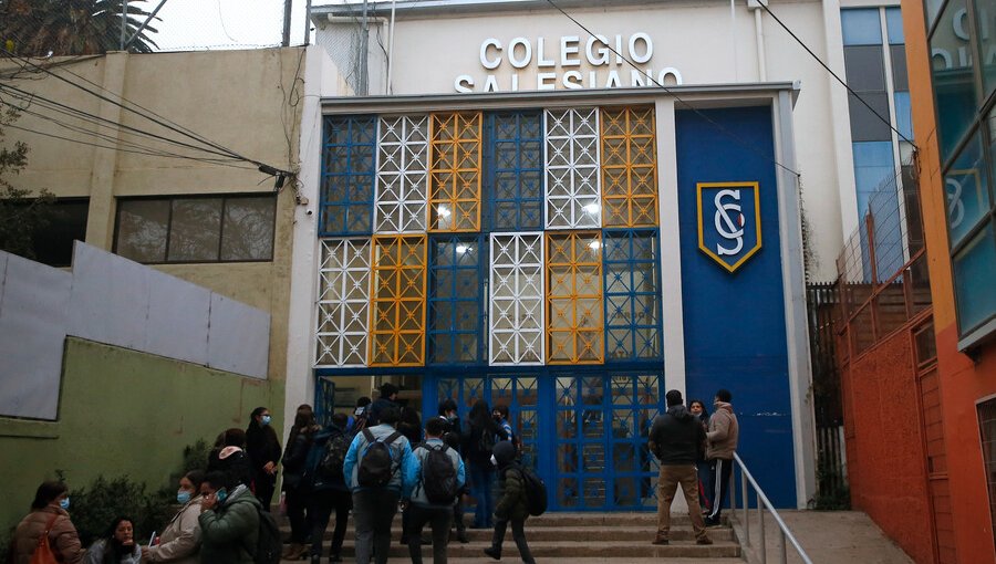 Superintendencia apelaría a fallo que autorizó instalación de detectores de metales en el ingreso al Colegio Salesiano de Valparaíso