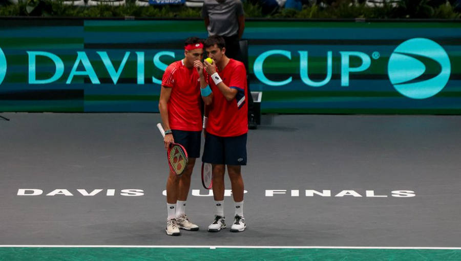 Tabilo y Barrios cerraron con una derrota la mala jornada para Chile ante Italia en Copa Davis