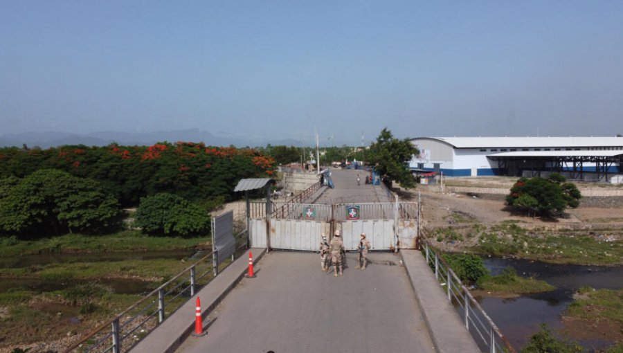 Organizaciones de República Dominicana rechazan el cierre de la frontera con Haití tras polémica construcción de canal en un río