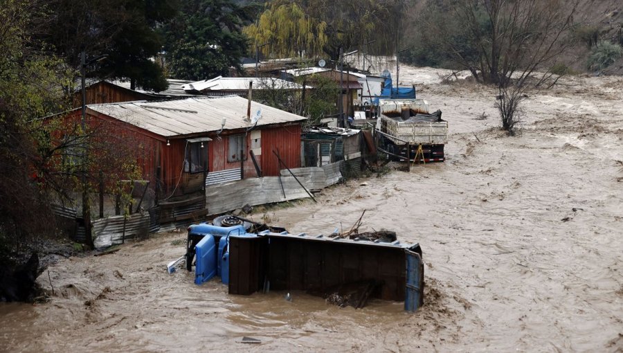 Sistema frontal entre Biobío y Los Lagos deja tres fallecidos y más de 500 casas afectadas