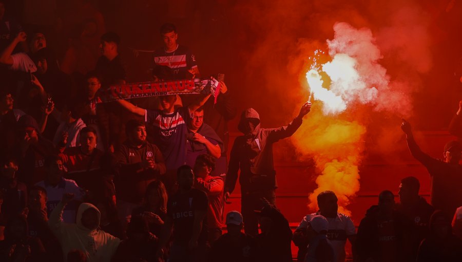 La UC conoció su castigo por incidentes en el partido ante Ñublense en el estadio Santa Laura