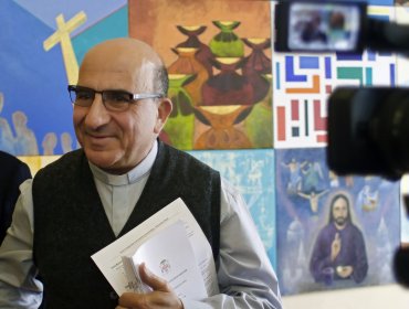Arzobispo de Concepción valoró la norma que "protege la vida de quien está por nacer": "Me parece excelente"