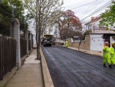 Avances del 70% registran obras de mejoramiento de calzadas en Cerro Castillo de Viña