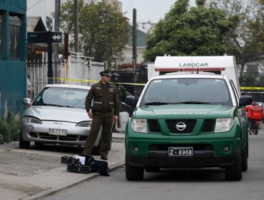 Mujer se encuentra en riesgo vital al ser baleada por excarabinero en Quilicura