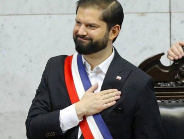 Frente Amplio defiende y se suma a manifestación para apoyar al Presidente Boric frente a La Moneda