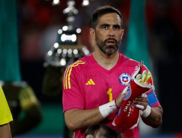 Peligra continuidad de Claudio Bravo: Real Betis buscaría nuevo arquero