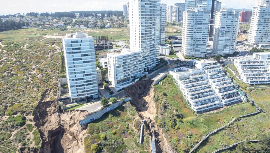 Residentes de edificios evacuados por socavones en Viña del Mar podrán retirar sus enseres desde la próxima semana