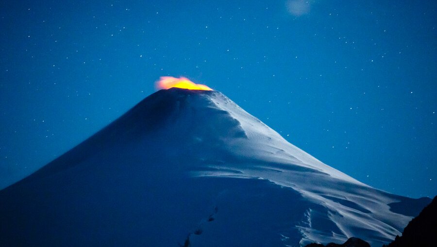 Mantienen alerta naranja por actividad en volcán Villarrica