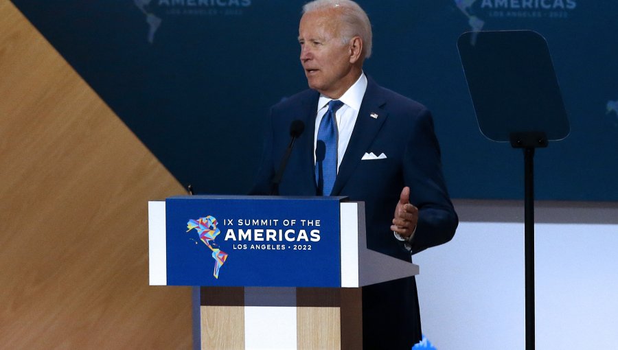 Joe Biden reprocha a los republicanos su "política al borde del abismo"