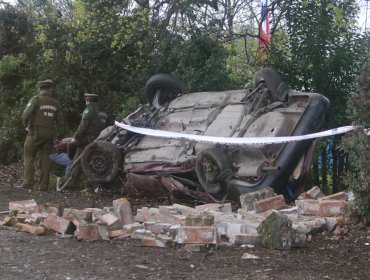 Accidente de tránsito deja cuatro muertos y un herido en riesgo vital en Romeral