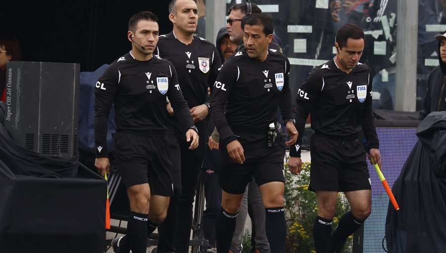 Tobar defendió los 11 minutos de descuento que aplicó González en el partido entre Colo-Colo y la UC