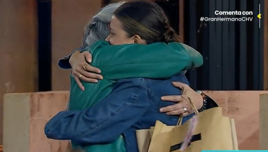 Constanza Capelli vivió emotivo reencuentro con su madre al interior de “Gran Hermano”