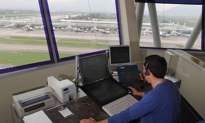 Controladores aéreos confirman movilización en todos los aeropuertos de Chile: advierten demoras de hasta tres horas