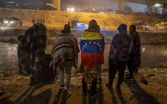 Por qué los migrantes venezolanos se volvieron un asunto clave para el presidente de EE.UU.