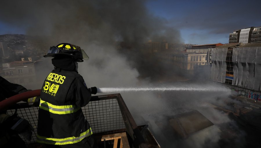 Solicitan a Bomberos de Valparaíso que conformen una Brigada para Juan Fernández