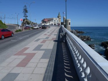 Tras más de un año de obras, finalmente inauguraron el remozado paseo de avenida La Marina de Viña del Mar