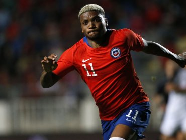 Junior Fernandes marca triplete para su equipo en el fútbol turco