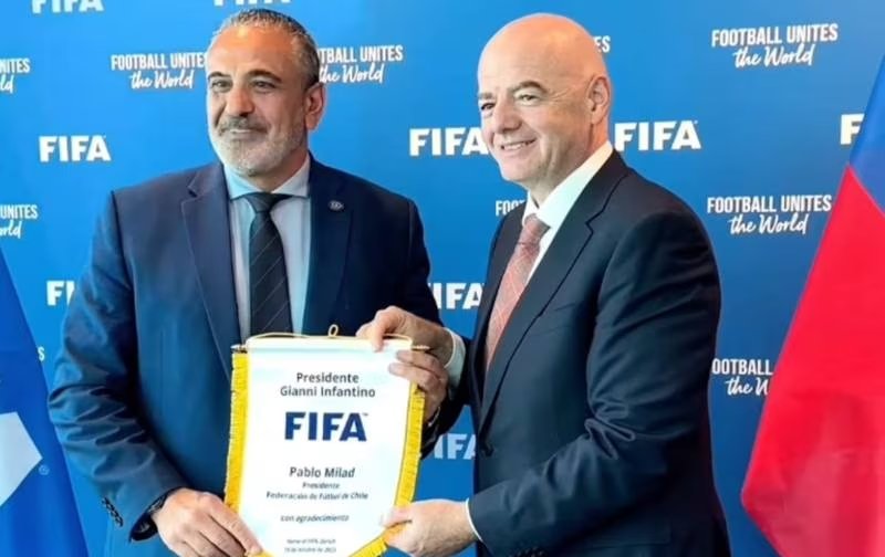 Gianni Infantino destaca reunión con Pablo Milad, pero evade polémica por el Mundial 2030