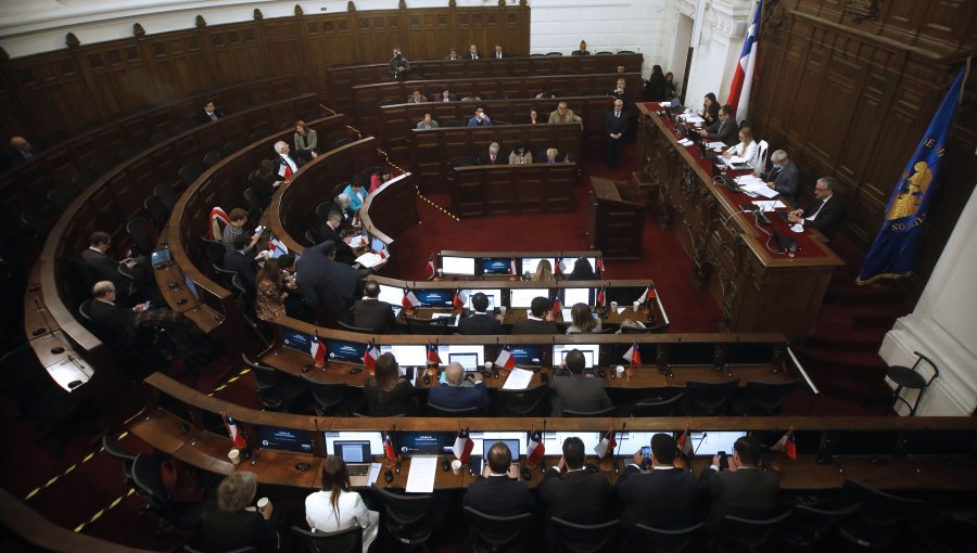 Comisionados de oposición y oficialismo ingresaron cerca de 500 observaciones al texto constitucional