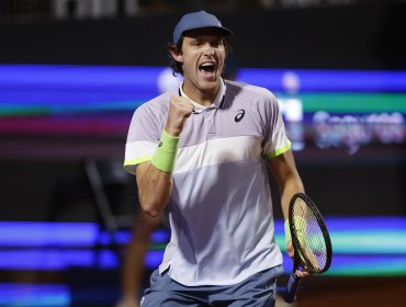 Nico Jarry venció al argentino Schwartzman y trepó a cuartos del Masters 1000 de Shanghai