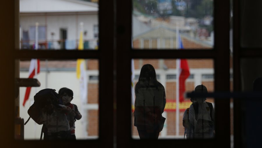 Colegio Rubén Castro de Viña suspendió a alumnos acusados de obligar a estudiante con TEA a realizar acto de connotación sexual