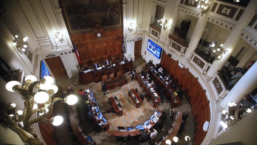 Comisión Experta terminó de votar las observaciones a la propuesta de nueva Constitución y el texto vuelve al Consejo