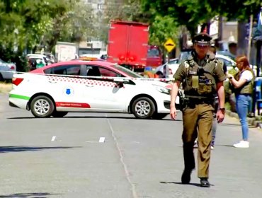 Conductor de una camioneta fue baleado durante encerrona al frente de dos colegios en Quinta Normal