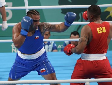 Chileno Miguel Véliz perdió ante el ecuatoriano Gerlon Congo en su debut por el boxeo de Santiago 2023