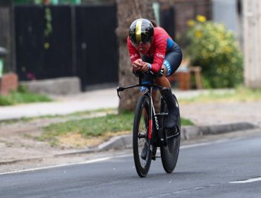 Emocionada hasta las lágrimas chilena Aranza Villalón gana bronce en ciclismo