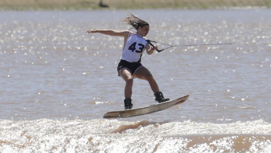 Ignacia Holscher en el wakeboard de esquí náutico le dio un nuevo bronce a Chile en Santiago 2023