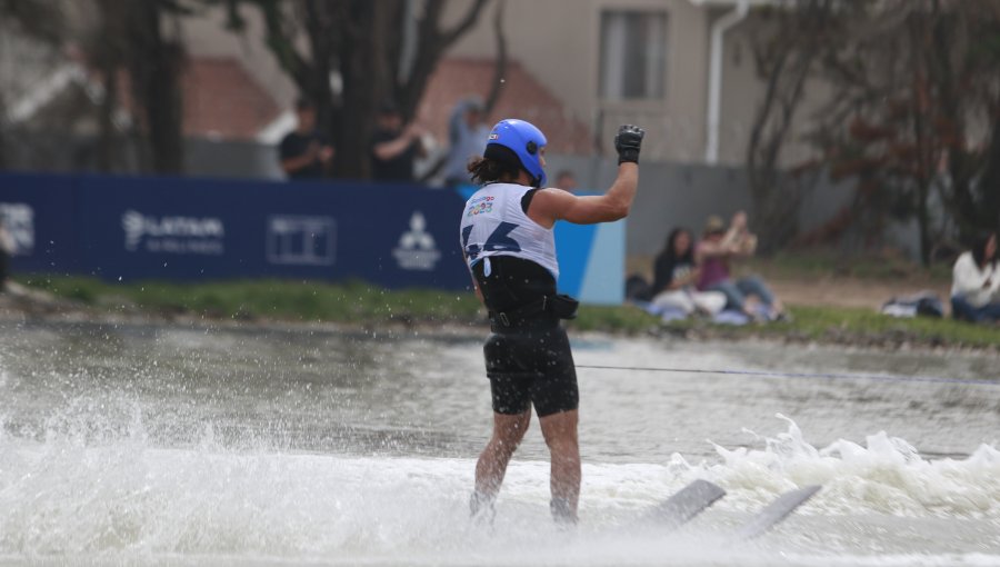 Segundo oro para Chile: Emile Ritter gana en salto de esquí náutico