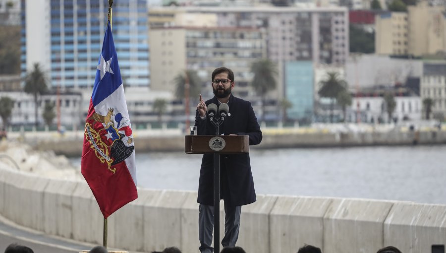 «Acuerdo por Valparaíso»: Presidente Boric encabezó firma del proyecto que busca potenciar a la ciudad con la ampliación del Puerto