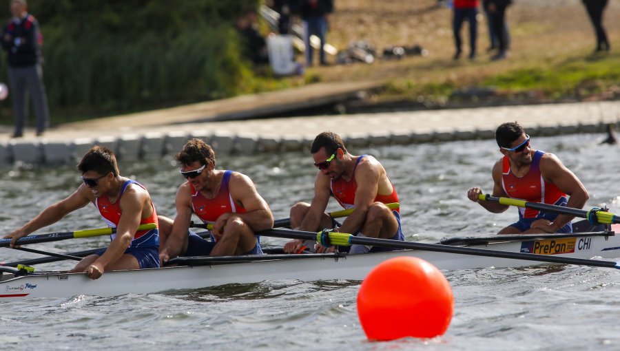 Histórico: Equipos de remo consiguen dos medallas de oro para Chile