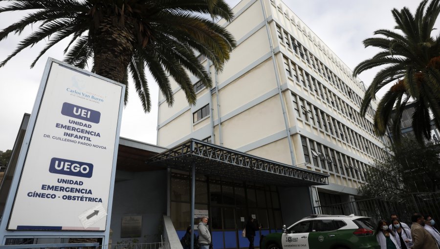 Hospital Carlos Van Buren repone uso obligatorio de mascarillas por alza en casos de Covid-19