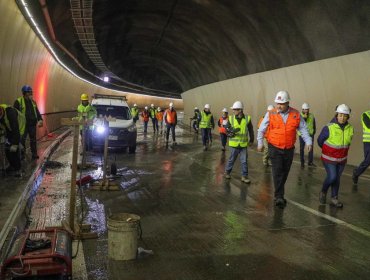 MOP multa a AVO con casi $70 millones tras filtraciones de agua: ministra afirma que "están en estudio varias otras más"