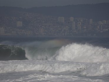 Marejadas anormales dejarán olas de hasta 2,3 metros en la región de Valparaíso