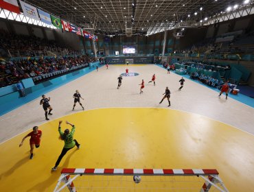 Mayne-Nicholls y gotera en polideportivo de Viña: "Tuvimos que trabajar nosotros para que se solucionara"