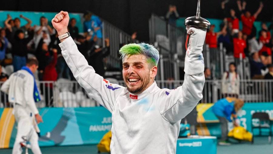 Pablo Núñez alcanzó la medalla de plata para el Team Chile en la esgrima de Santiago 2023