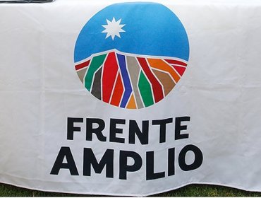 Frente Amplio anuncia voto ‘En Contra’ en el plebiscito y descarta tercer proceso durante mandato de presidente Boric