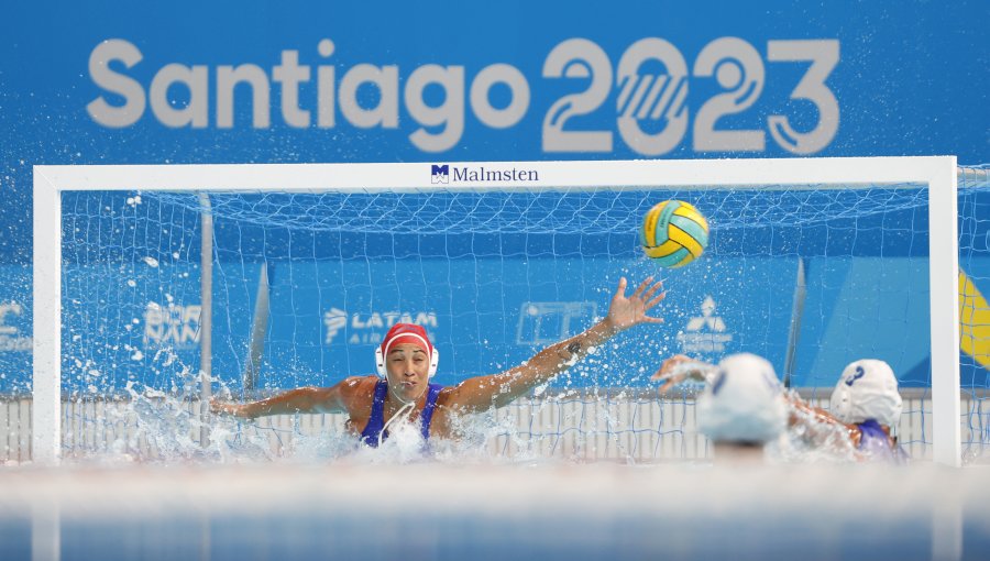 Por estrecho marcador Chile pierde frente a Cuba en polo acuático femenino