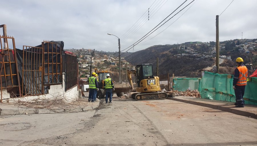 Publican licitación para mejorar el alumbrado público en sectores afectados por megaincendio de diciembre de 2022 en Viña