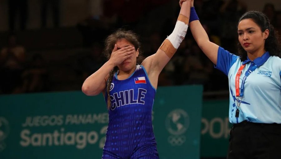 Antonia Valdés se colgó el bronce para Chile en lucha grecorromana tras vencer a la peruana Thalia Mallqui